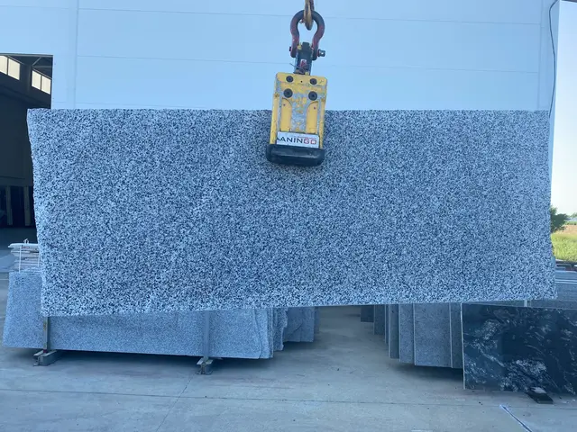 Полоса из гранита BELLA WHITE 2150x700x20 мм, код 20534