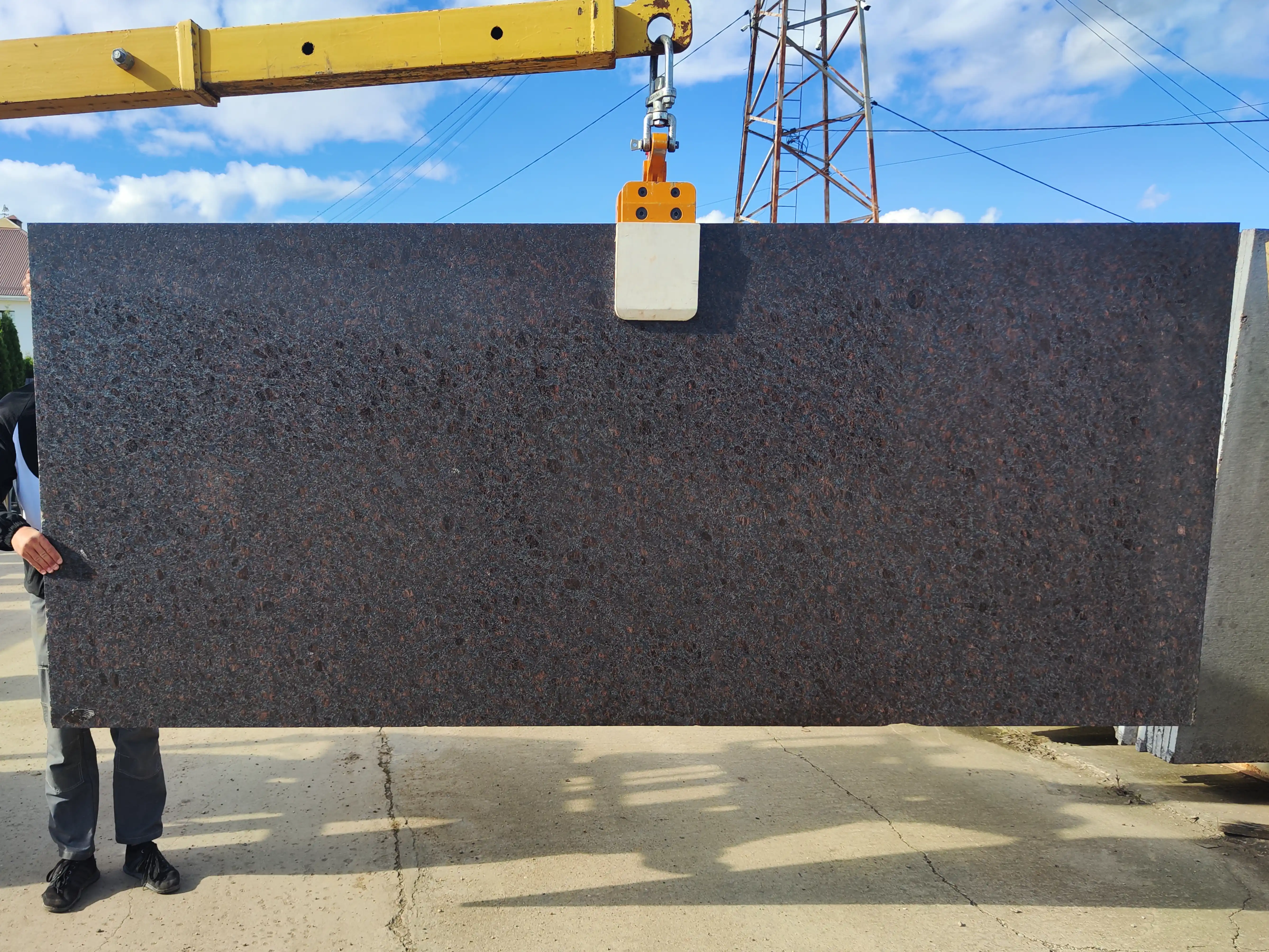 Слэб из гранита TAN BROWN LAPOTRA 3090x1270x30 мм, код 28969