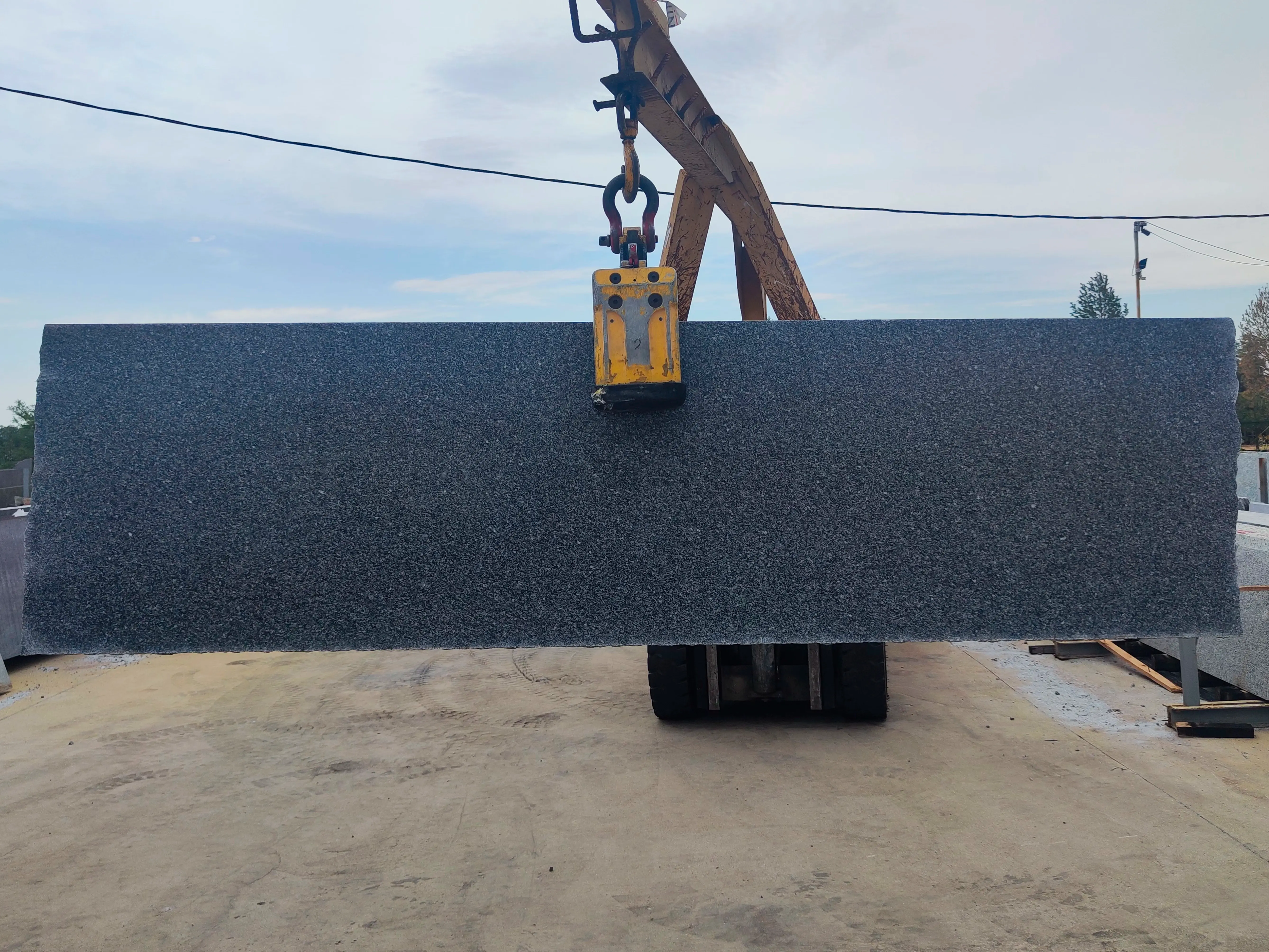 Полоса из гранита SESAM NEW полированный 2710x700x30 мм, код 25284