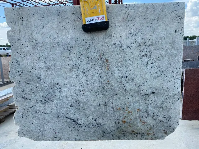 Полоса из гранита COLONIAL WHITE полированный 1450x920x30 мм, код 7693