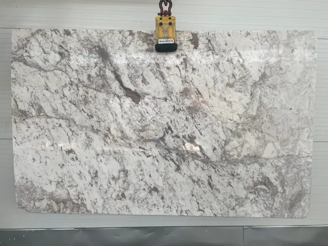 Слэб из мрамора PIRGON полированный 2950x1800x20 мм, код 14372