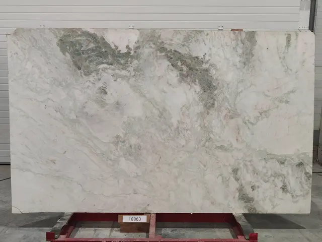 Слэб из оникса LADY ONYX полированный 2640x1600x20 мм, код 18863