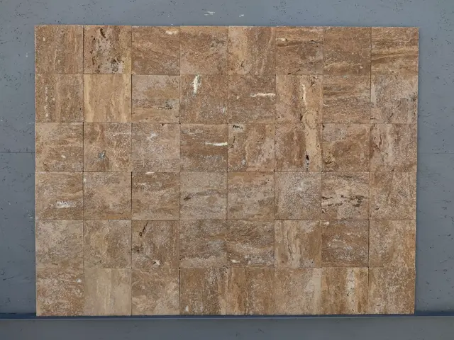 Плитка из травертина ANTIQ VERSAL 150x150x20 мм, код 5463