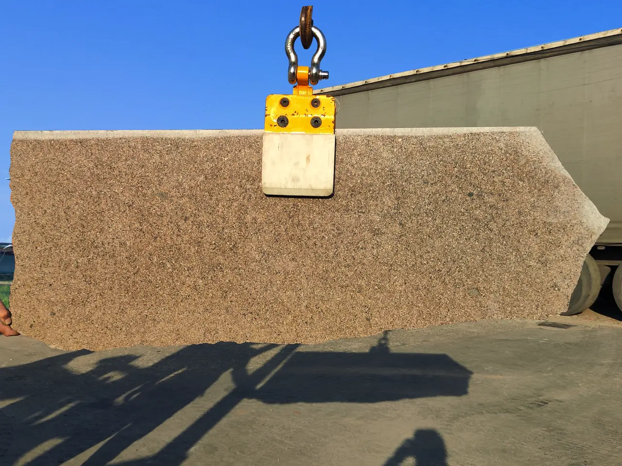 Полоса из гранита PIETRA ARABICA полированный 1440x590x30 мм, код 28680