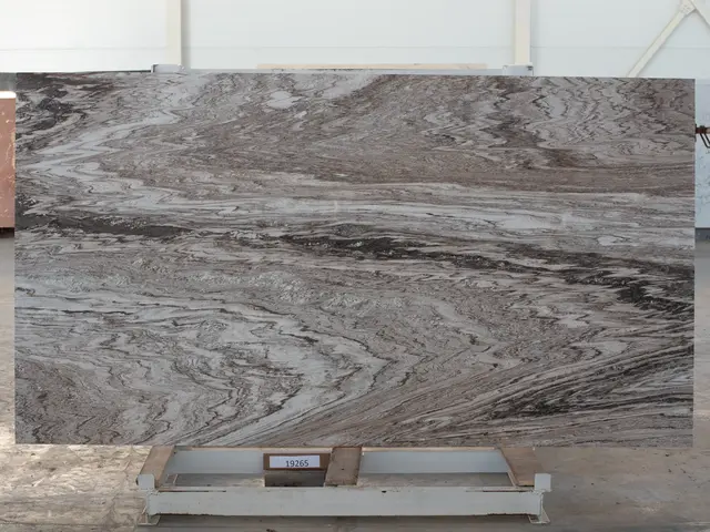Слэб из мрамора PALISSANDRO полированный 2870x1560x20 мм, код 19265