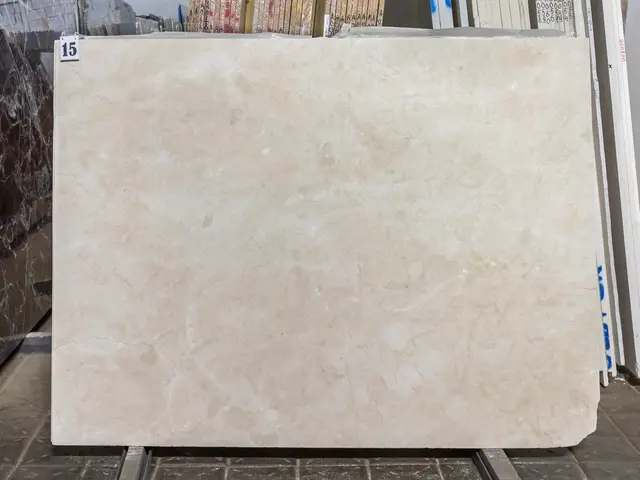 Слэб из мрамора CREMA NOVA полированный 1900x1400x30 мм, код 27591