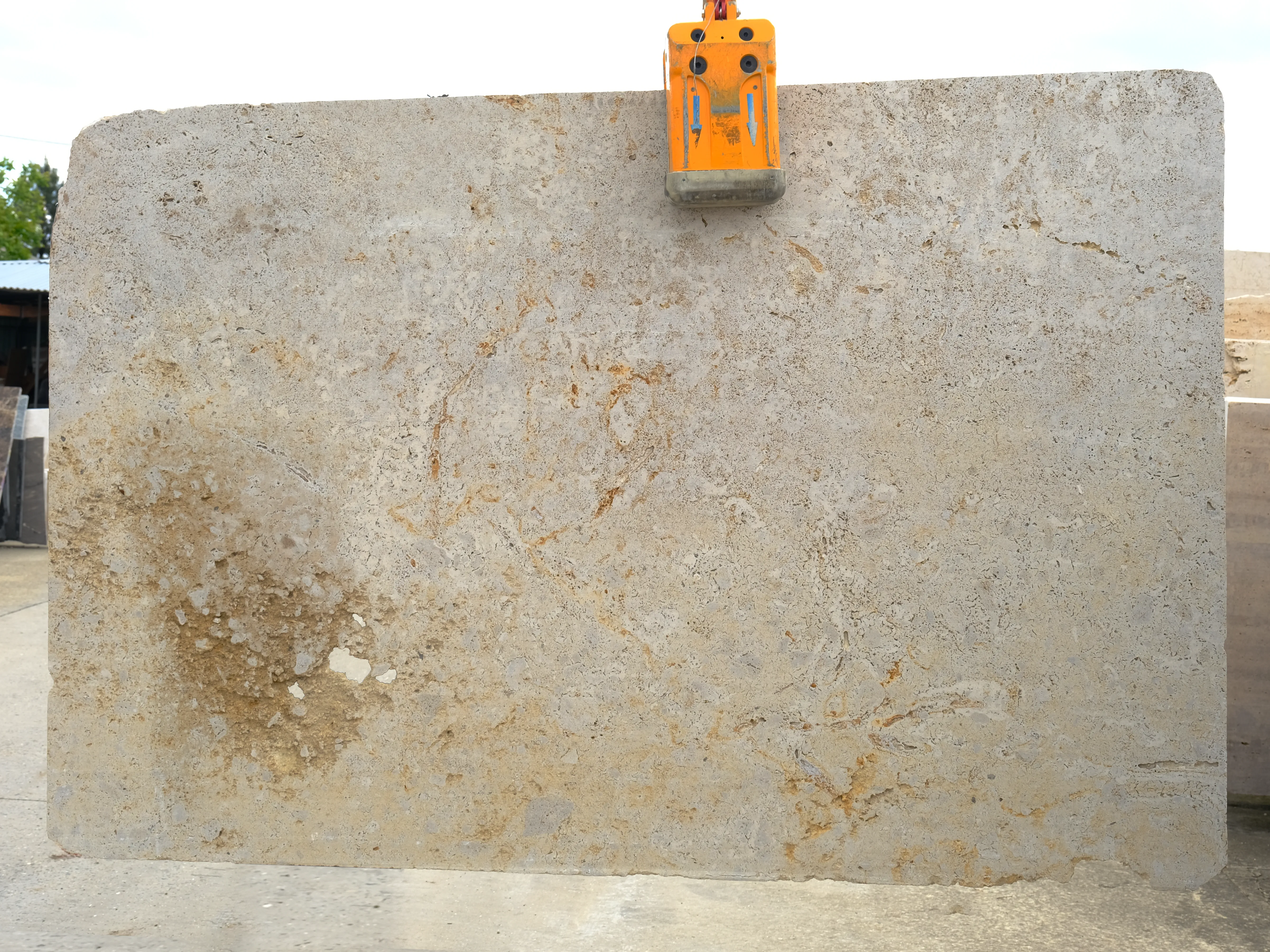 Слэб из травертина DIAMOND C/S пиленый 2000x1010x20 мм, код 27720