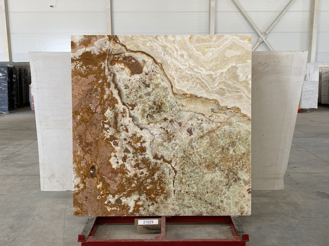 Слэб из оникса VERDE полированный 1900x1900x20 мм, код 21029