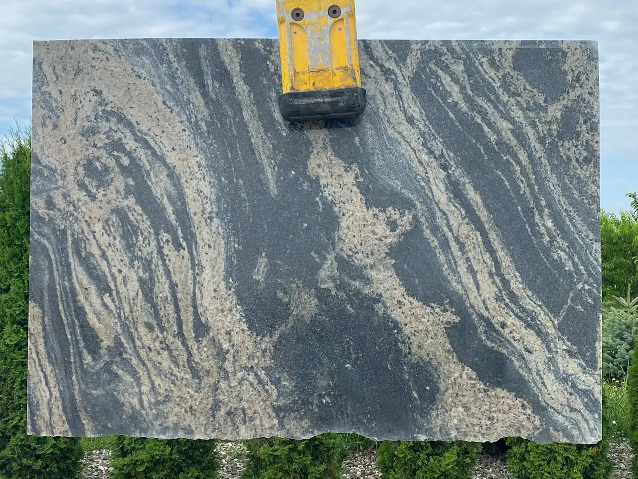 Полоса из гранита BLACK MARINE полированный 1400x1000x30 мм, код 21116