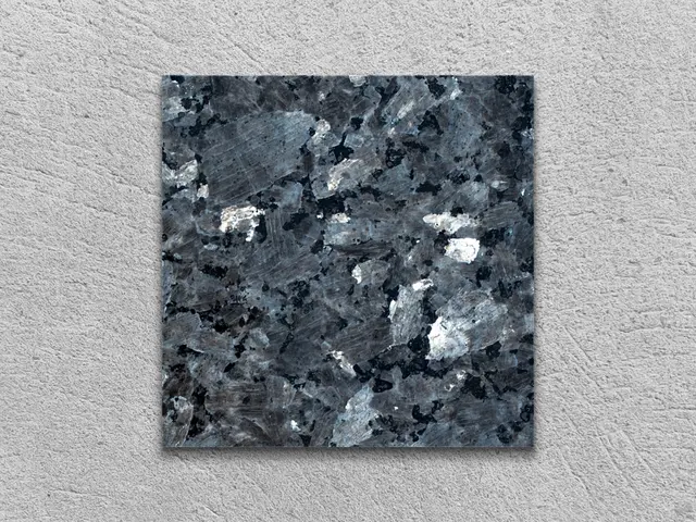 Слэб из лабрадорита BLUE PEARL полированный 100x100x30 мм, код 2601