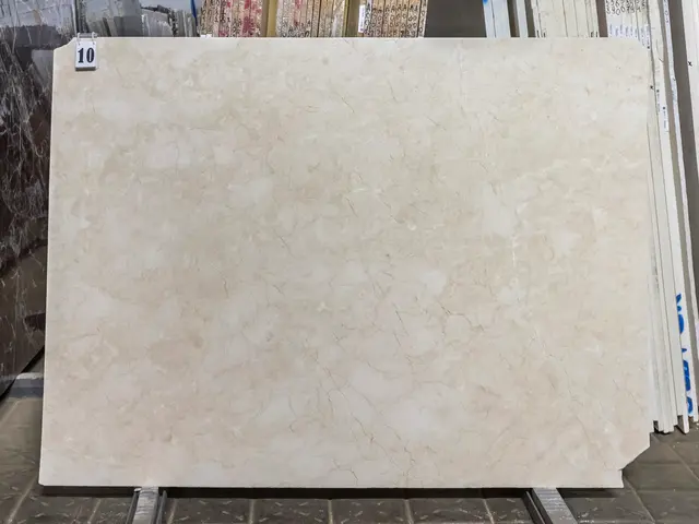 Слэб из мрамора CREMA NOVA полированный 1500x1400x30 мм, код 27586