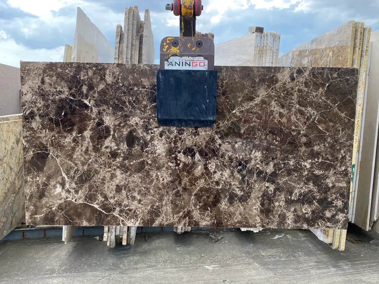 Полоса из мрамора EMPERADOR DARK полированный 1200x600x20 мм, код 21069