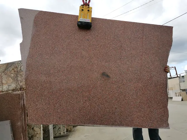 Слэб из гранита ROSA PERSA полированный 2250x1600x30 мм, код 10352