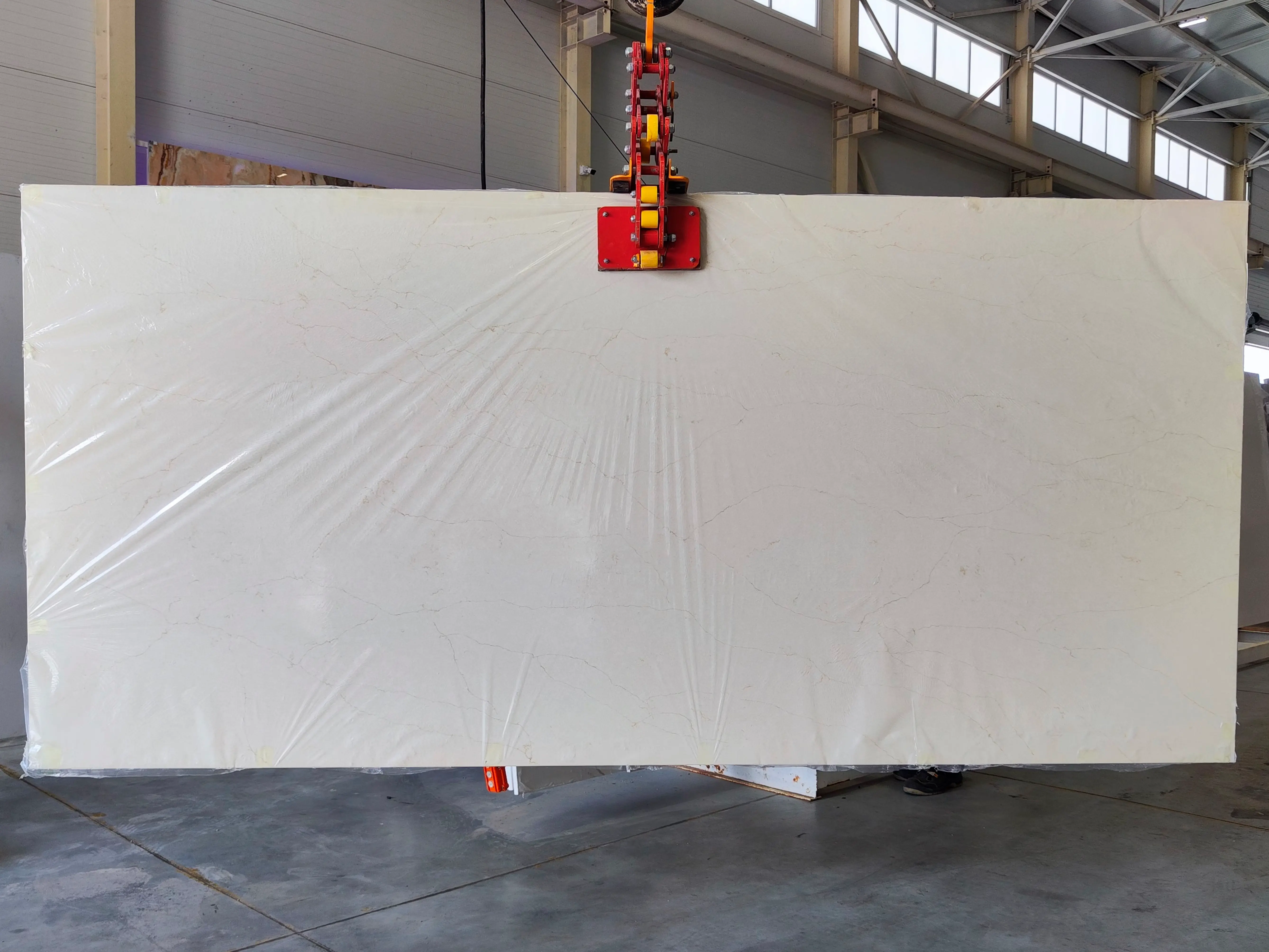 CREMA MARFIL антик 3000x1400x20 мм, код 25084