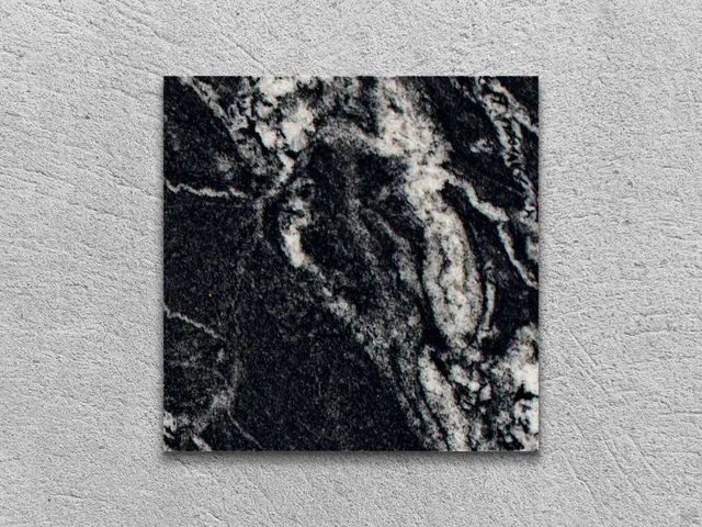 Слэб из гранита PARADISO MARQUINA 100x100x30 мм, код 2650