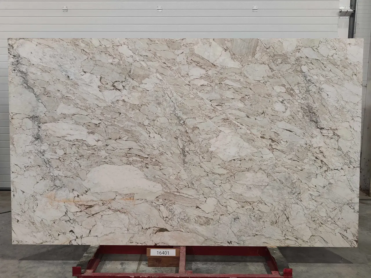 Слэб из мрамора CALACATTA CREMO полированный 2900x1750x20 мм, код 16401