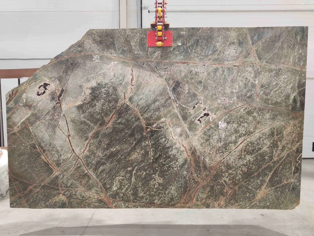 Слэб из мрамора BIDASAR GREEN полированный 2630x1510x30 мм, код 26992