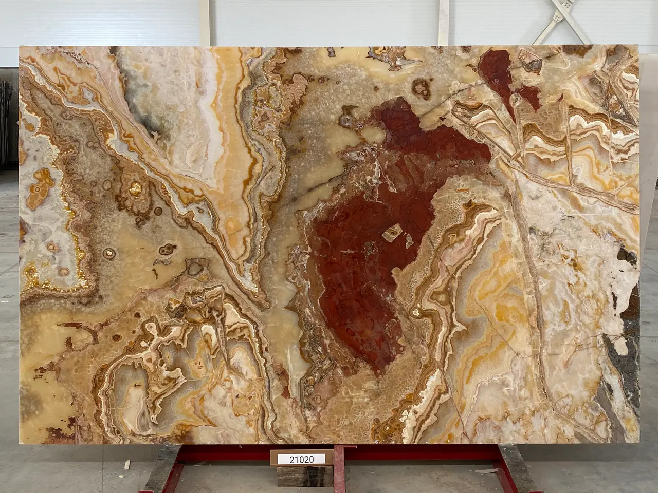 Слэб из оникса ONICE FIRE полированный 2800x1800x20 мм, код 21020