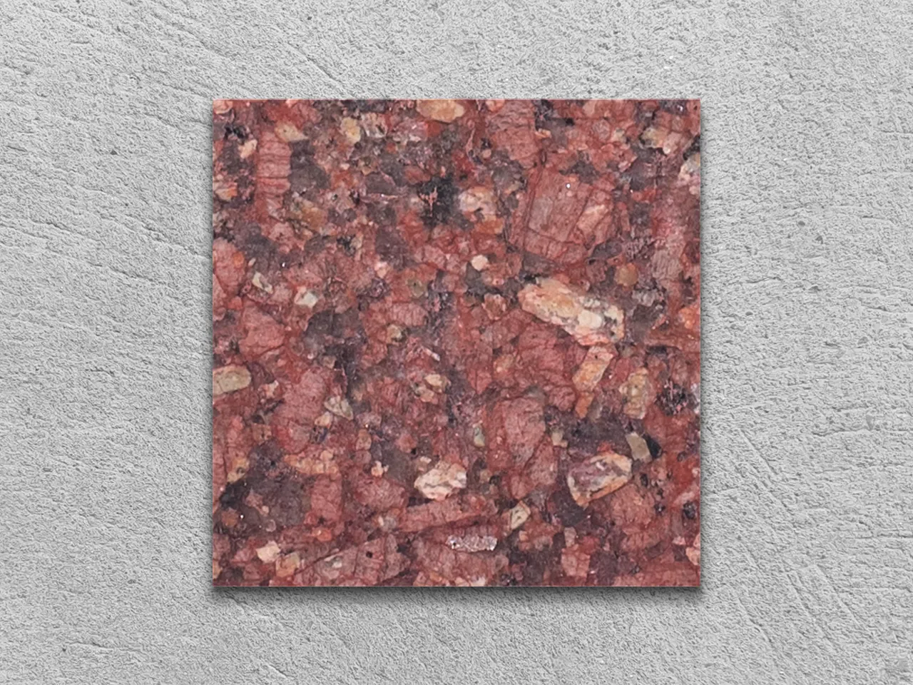 Слэб из гранита IMPERIAL RED полированный 100x100x20 мм, код 2522