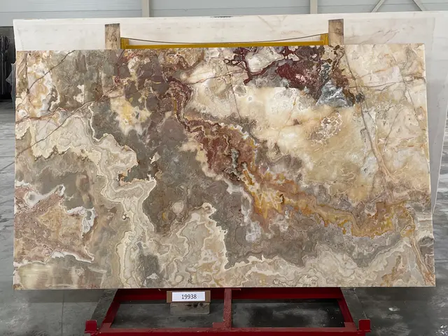 Слэб из оникса ONICE VIOLA полированный 2700x1550x20 мм, код 19938