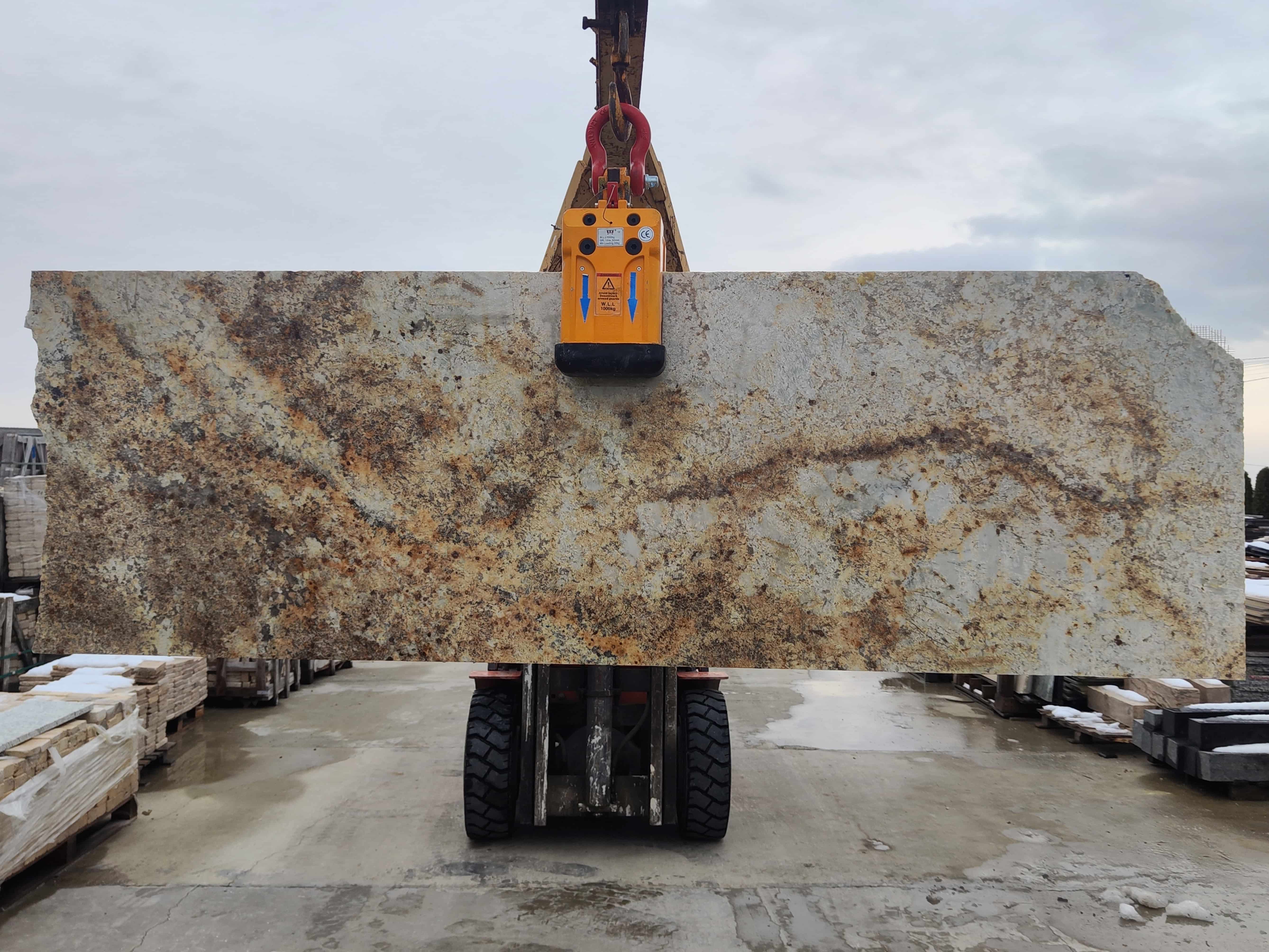 Полоса из гранита IMPERIAL GOLD полированный 2180x770x30 мм, код 26783