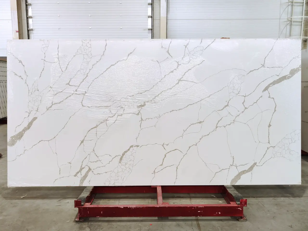 CALACATTA TREE полированный 3200x1600x20 мм, код 28548