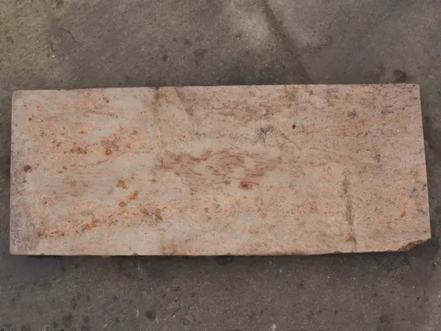 Гранит IVORY BROWN полированный 2400x980x120 мм, код 19050