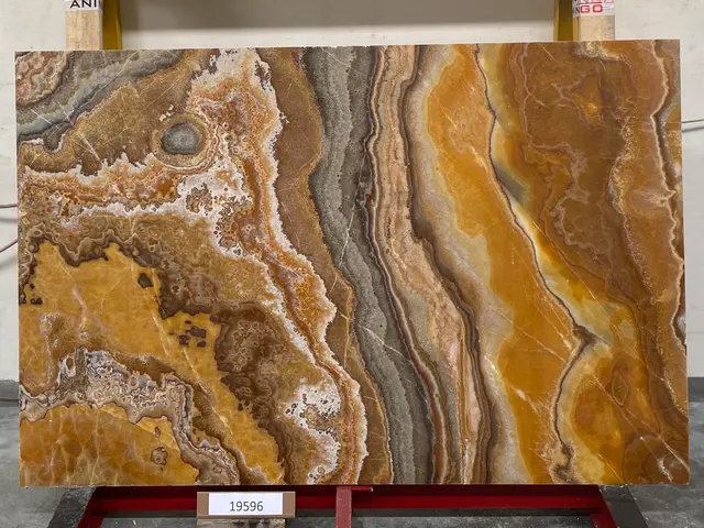 Слэб из оникса ONICE TIGER полированный 1900x1250x20 мм, код 19596