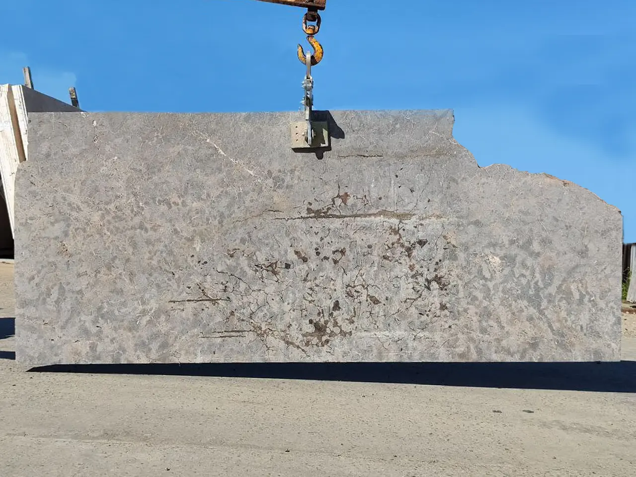 Мрамор EMPERADOR DARK пиленный 2000x700x120 мм, код 26276