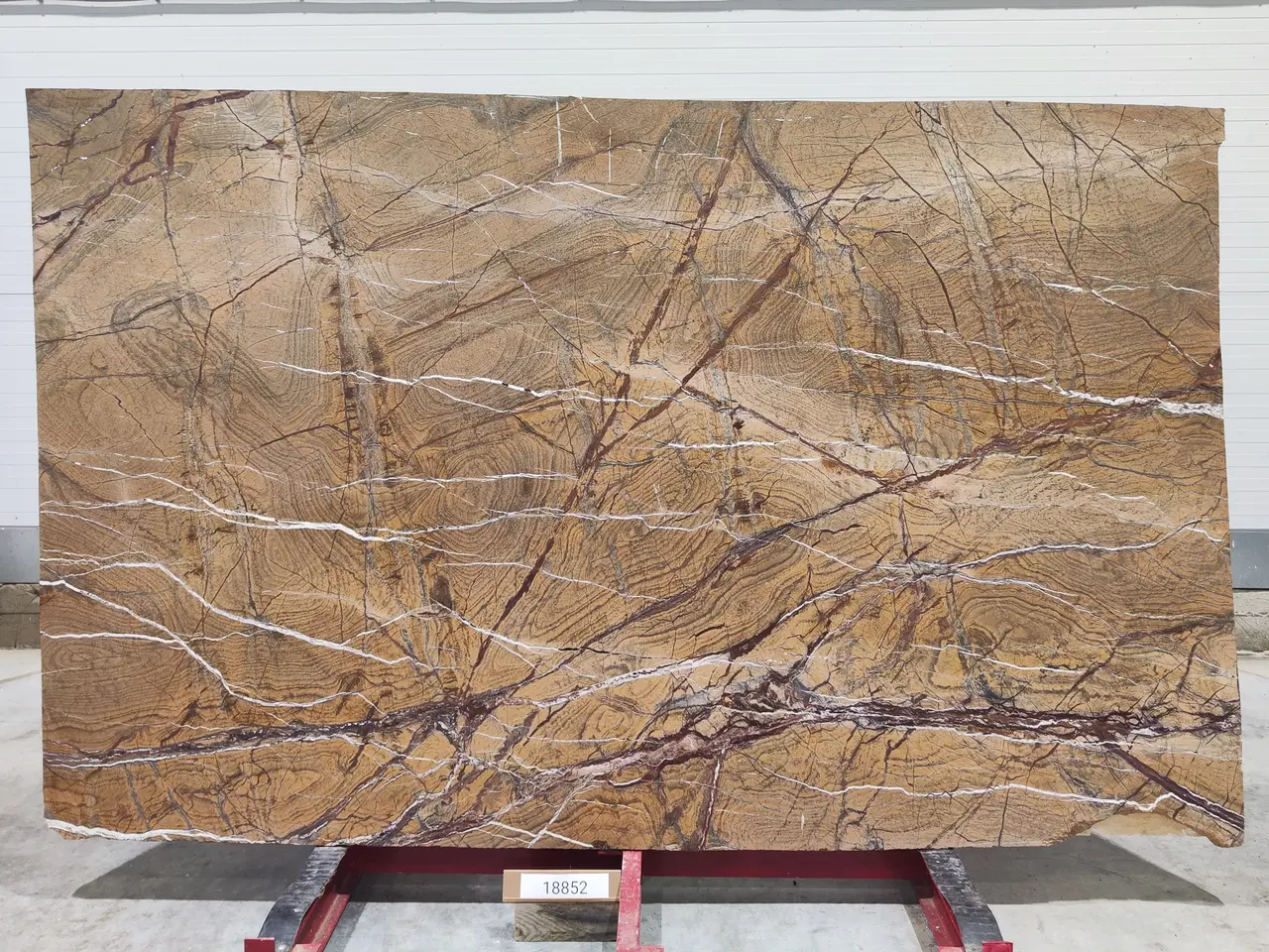 Слэб из мрамора BIDASAR GOLD полированный 3000x1850x30 мм, код 18852