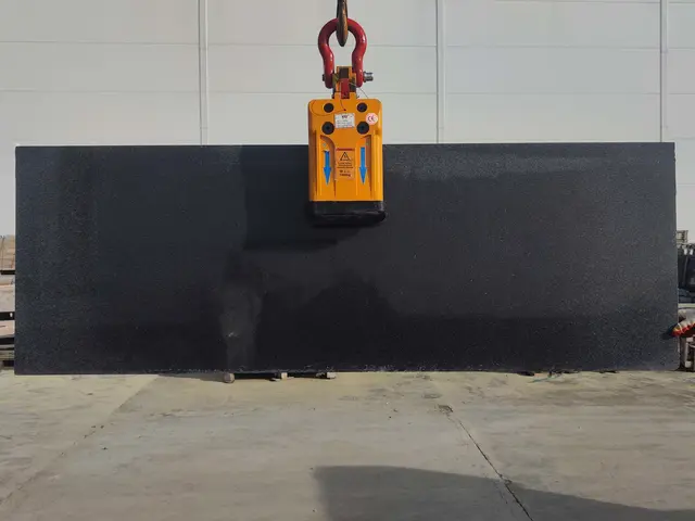 Полоса из гранита SESAM BLACK 1750x600x30 мм, код 26871