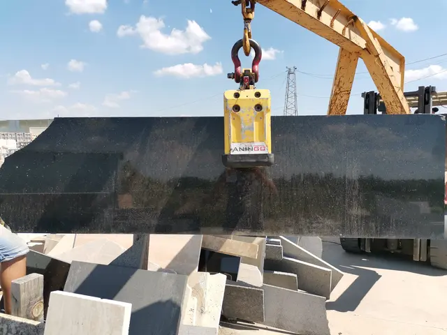 Полоса из гранита BLACK GALAXY полированный 1670x520x30 мм, код 17577