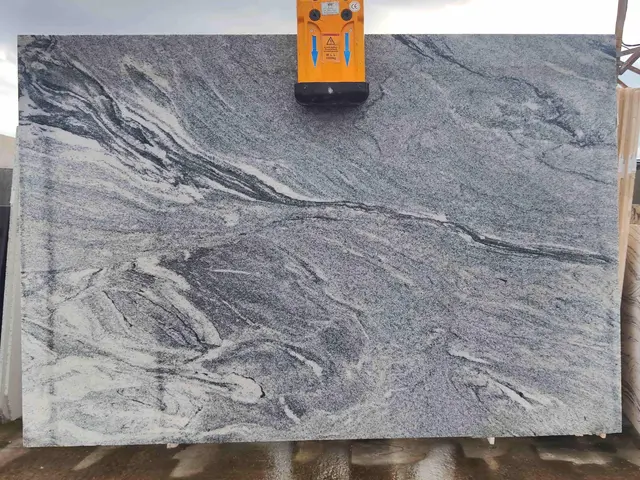 Слэб из мрамора GALALA полированный 3000x1450x30 мм, код 26408