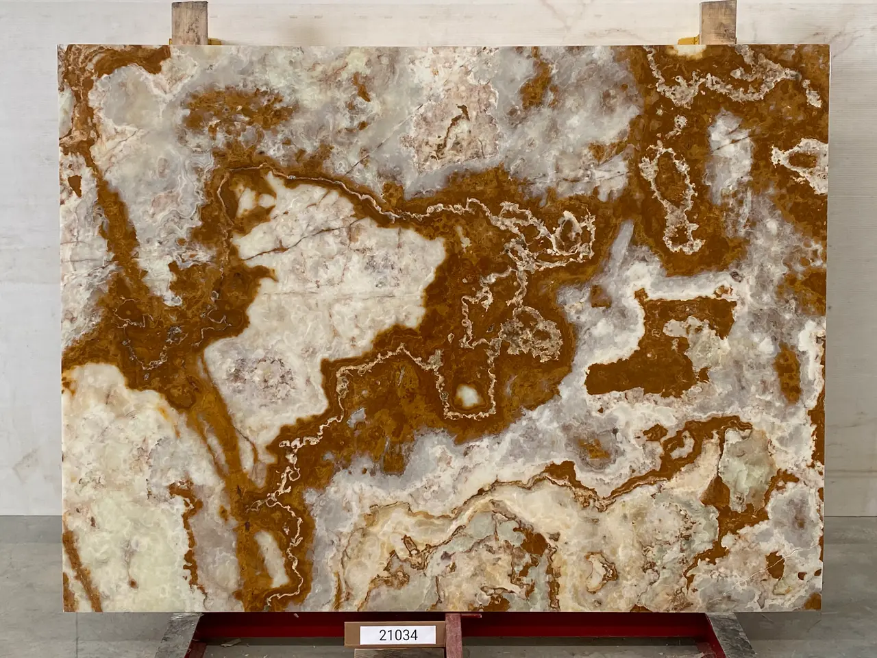 Слэб из оникса VERDE полированный 2150x1600x20 мм, код 21034