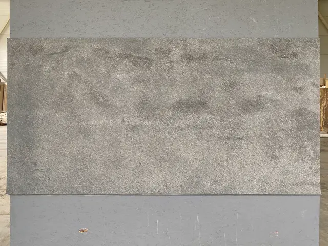 BLACK SHIMMER 2440x1220x2 мм, код 20787