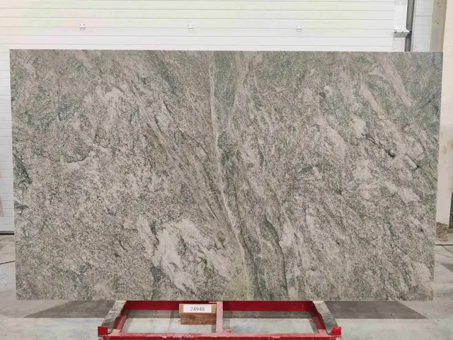 Слэб из гранита COSTA SMERALDA полированный 3190x1860x20 мм, код 24948