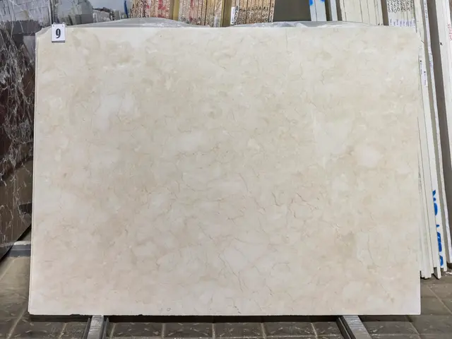 Слэб из мрамора CREMA NOVA полированный 1900x1400x30 мм, код 27585