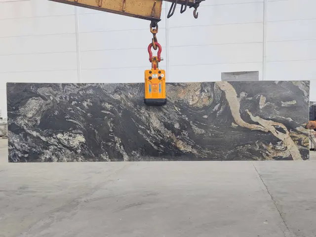 Полоса из гранита METALICUS полированный 2850x740x20 мм, код 26859