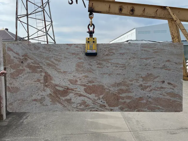 Слэб из гранита ASTORIA полированный 3120x1220x20 мм, код 20120