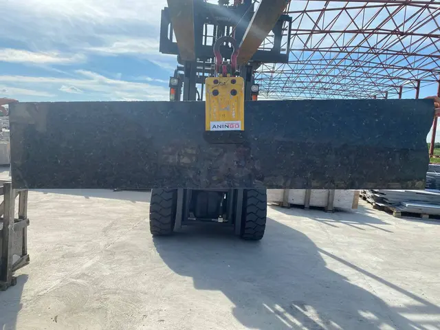 Полоса из лабрадорита VOLGA BLUE полированный 1700x450x30 мм, код 5505
