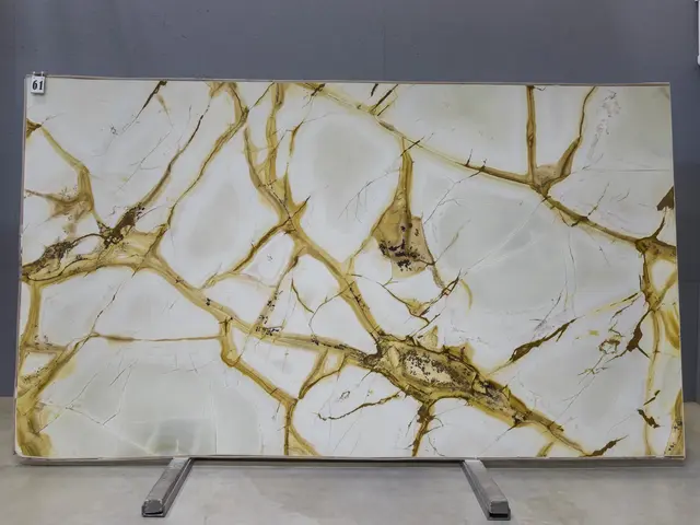 Слэб из кварцита BRECCIA ROMANO полированный 3370x1900x20 мм, код 26179