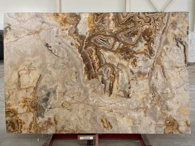 Слэб из оникса ONICE VIOLA полированный 3000x2000x20 мм, код 20998