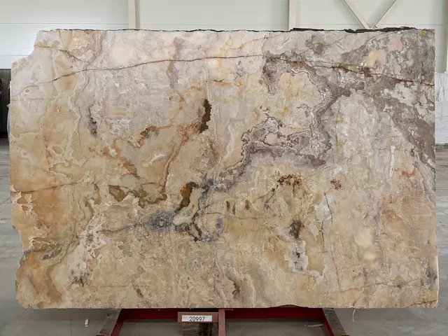 Слэб из оникса ONICE VIOLA полированный 2900x1950x20 мм, код 20997