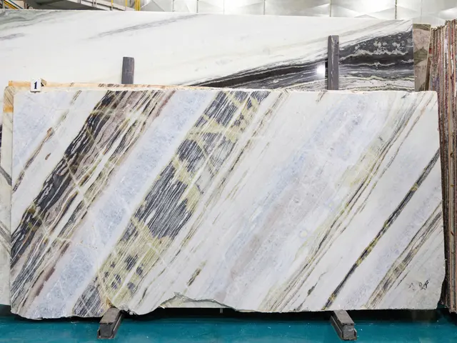 Слэб из мрамора LAZUR FANTASTICO PREMIUM полированный 2840x1450x20 мм, код 26334