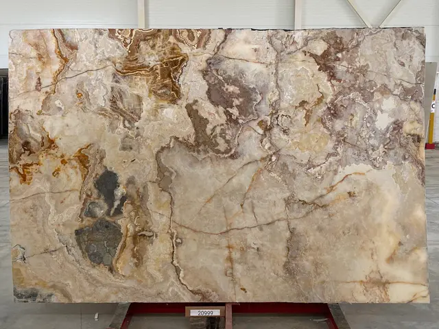 Слэб из оникса ONICE VIOLA полированный 3000x2000x20 мм, код 20999