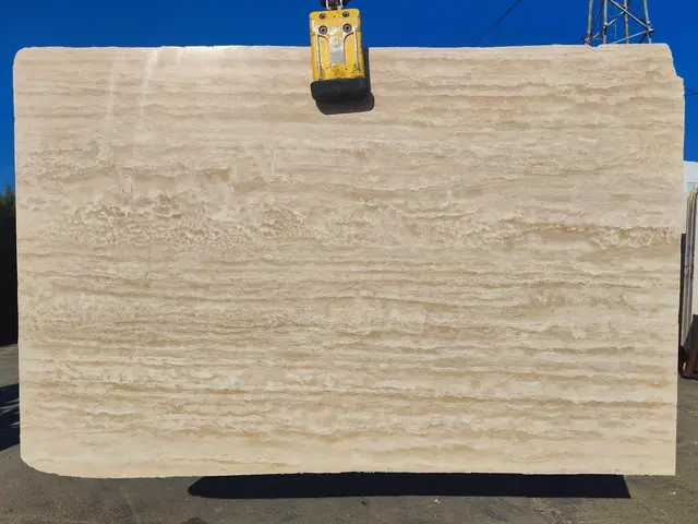 Слэб из травертина CLASSIC LIGHT 2550x1580x30 мм, код 22346