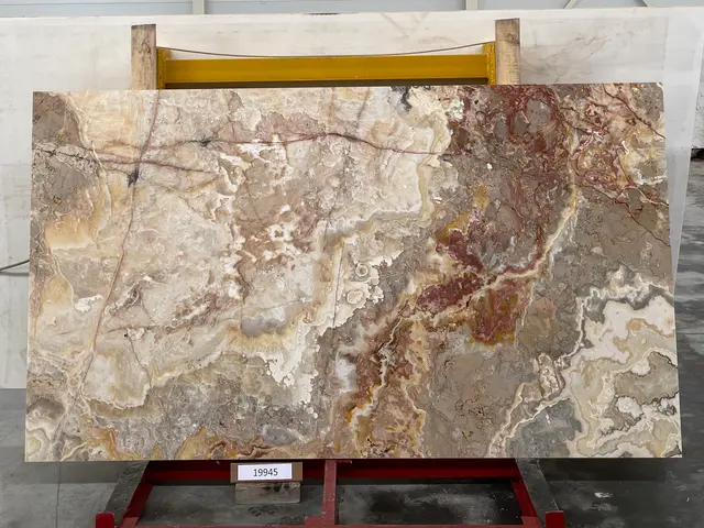 Слэб из оникса ONICE VIOLA полированный 2550x1450x20 мм, код 19945