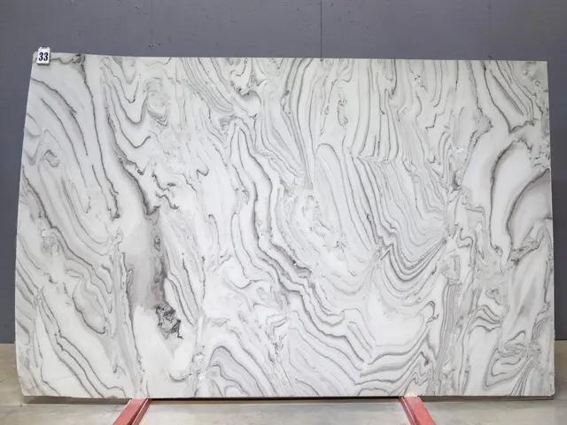 Слэб из мрамора AVALANCHE BRUNO полированный 2980x1860x20 мм, код 26330