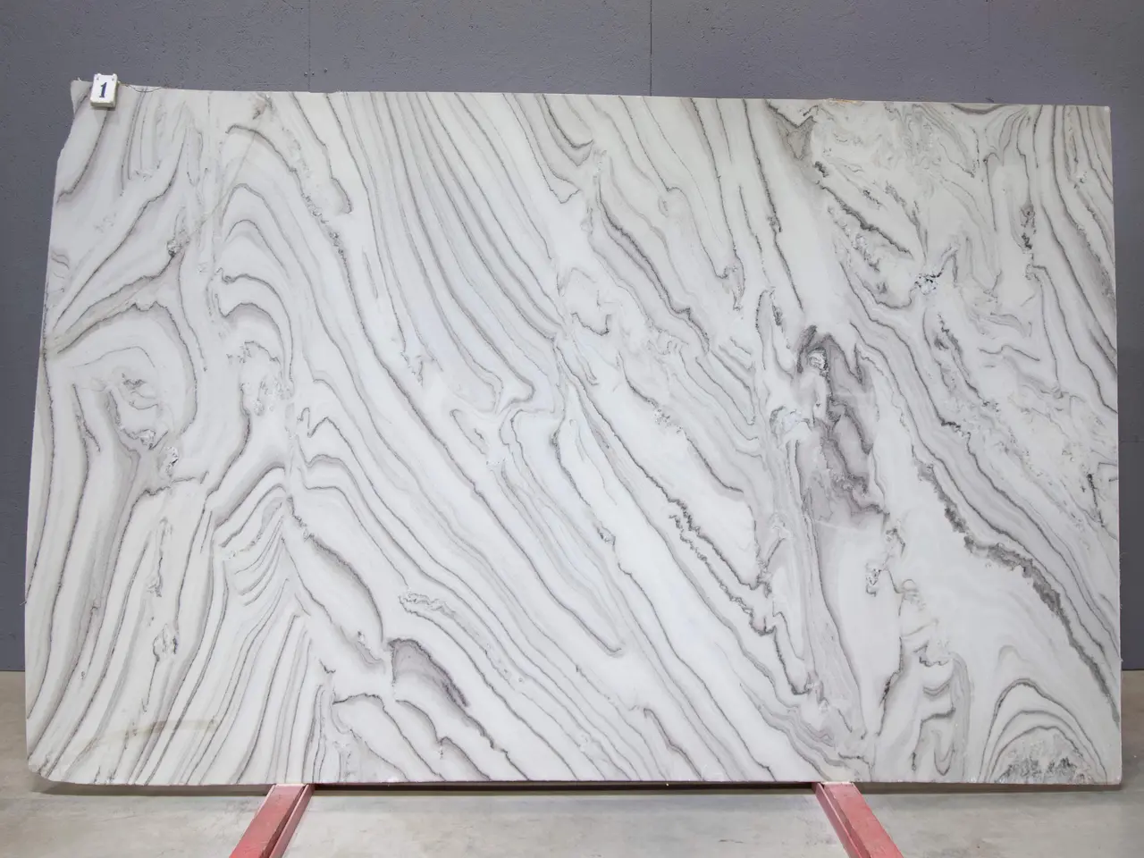 Слэб из мрамора AVALANCHE BRUNO полированный 2980x1860x20 мм, код 26312