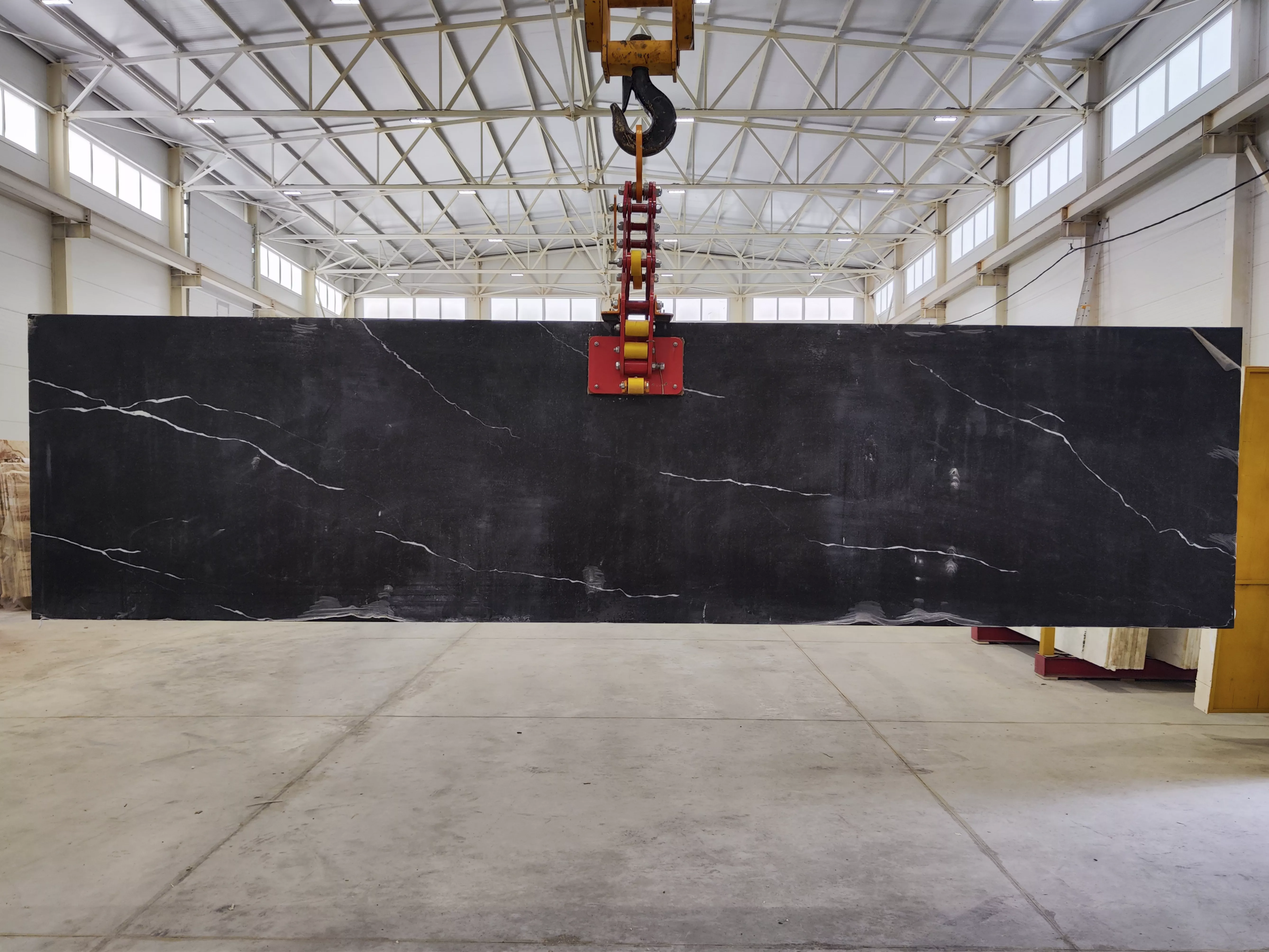 MARQUINA полированный 3200x800x20 мм, код 24113